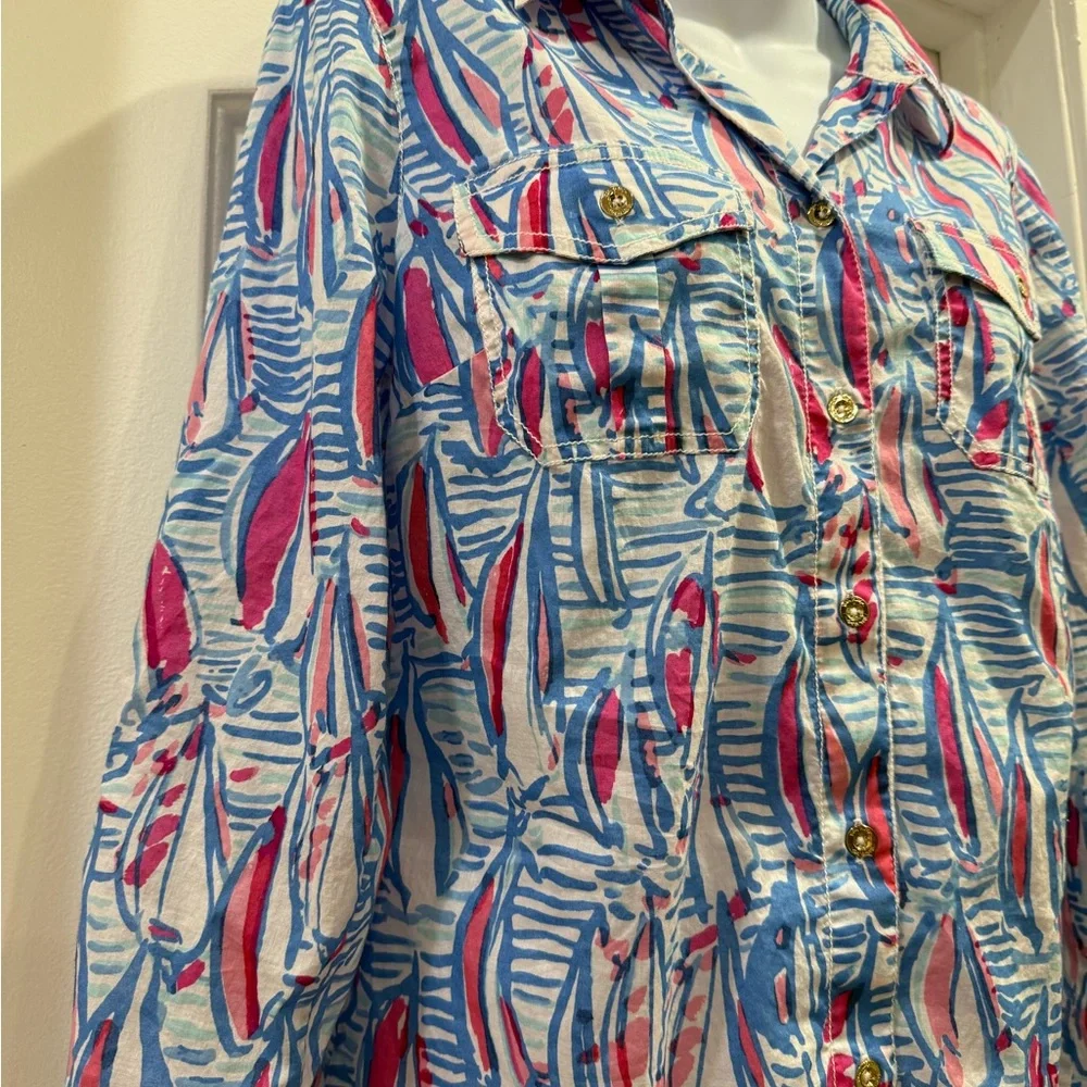 Lilly Pulitzer Button Down Cruiser Resort Sailboat Blouse Size 8 - Picture 3 of 8